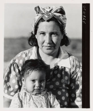 Migratory worker's wife and child, Robstown, Texas